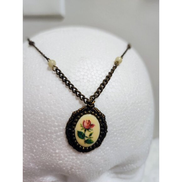 Vintage Filagree Floral Cameo Necklace Victorian Style Boho Jewelry Oval Framed - Picture 9 of 10